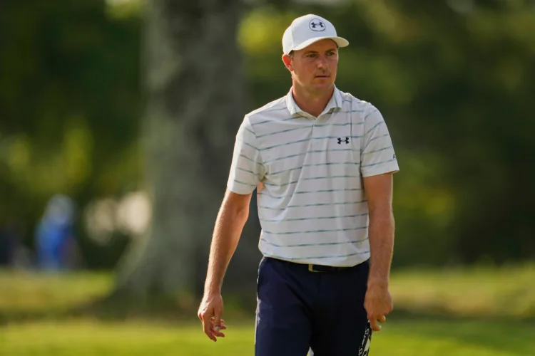 Spieth off to start he needs, shares lead in PGA playoff opener